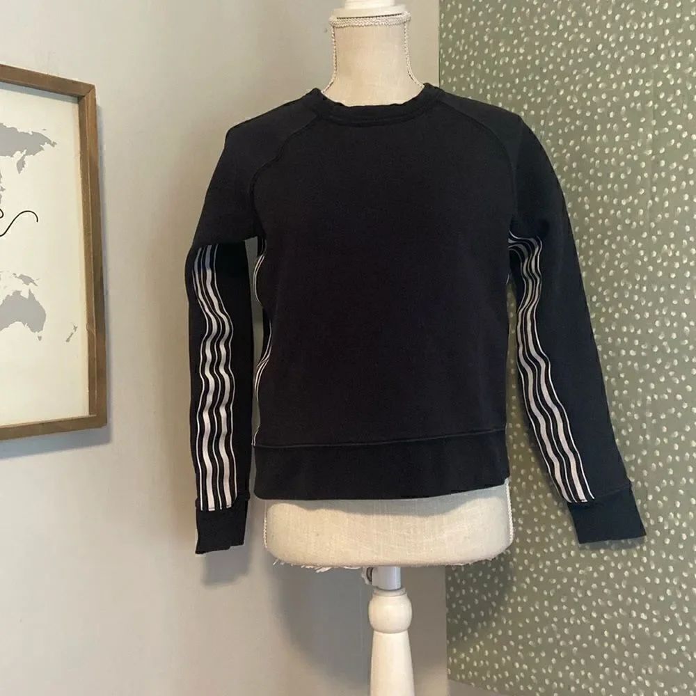 Athleta Black & White Striped 24/7 Striped Crew Sweatshirt Size XS